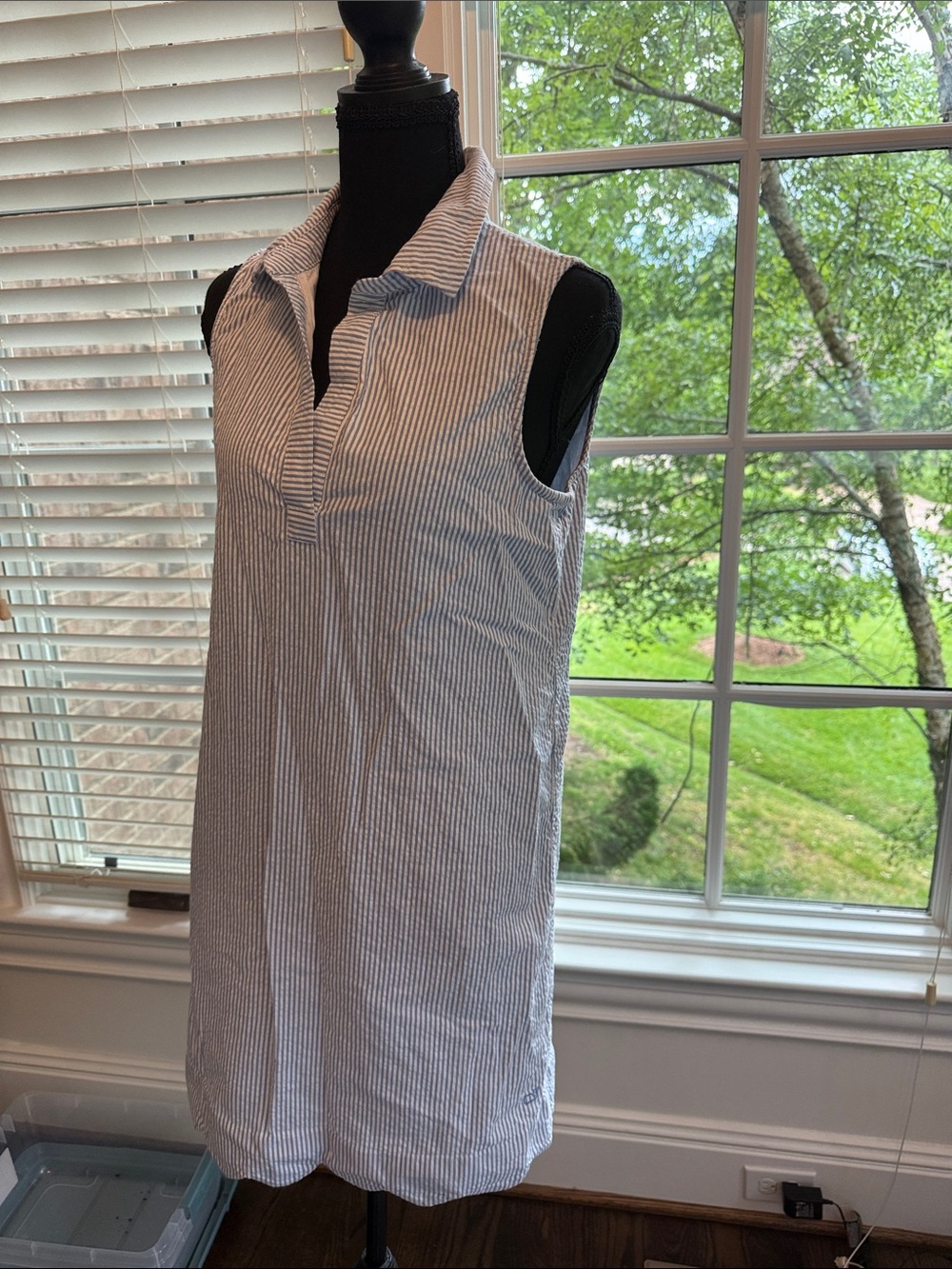 Vineyard Vines White and Light Blue Striped Sleeveless Shirt Dress